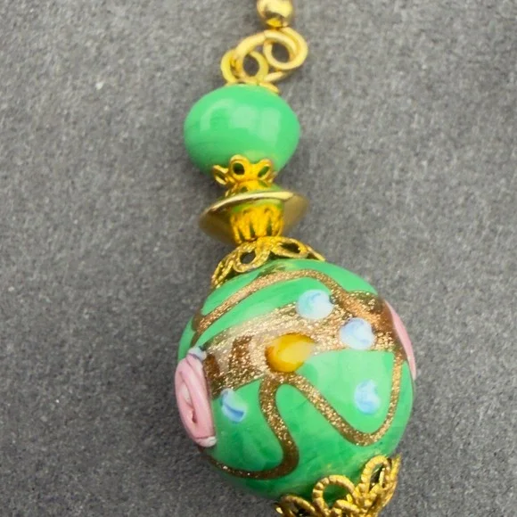 Vintage Murano Wedding Cake Green Glass Floral Drop Earrings Gold Tone Dangle - Picture 4 of 9